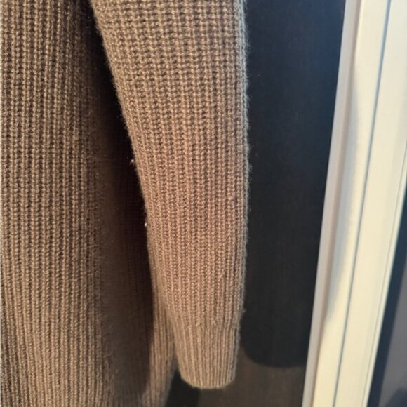 Jenni Kayne Cashmere Cocoon Cardigan in Olive - Picture 7 of 8